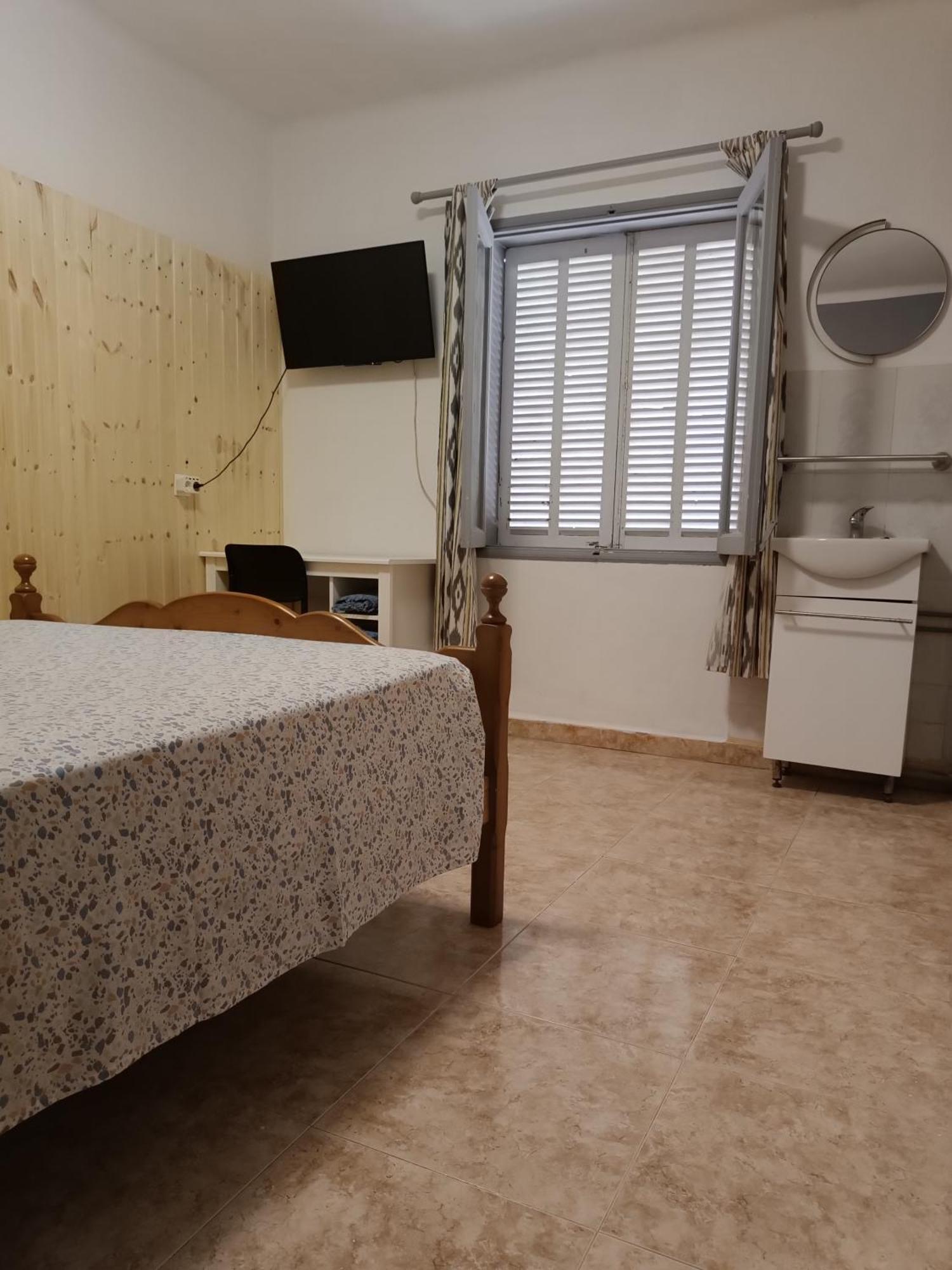 Hostal Bélgica Palmanova Exterior foto